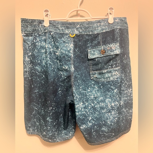 Reef - Mens Size 34 - Board Shorts - Picture 5 of 8